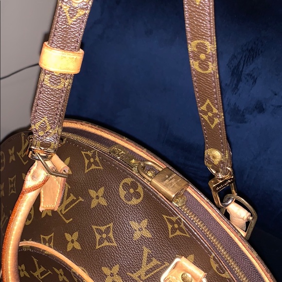 Purse - Picture 7 of 16